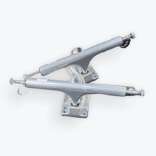 INDEPENDENT - 新品送料無料 INDEPENDENT ST11 SILVER 215 TRUCK Independent 215 Stage 11 Standard Truck (Raw Silver) Trucks